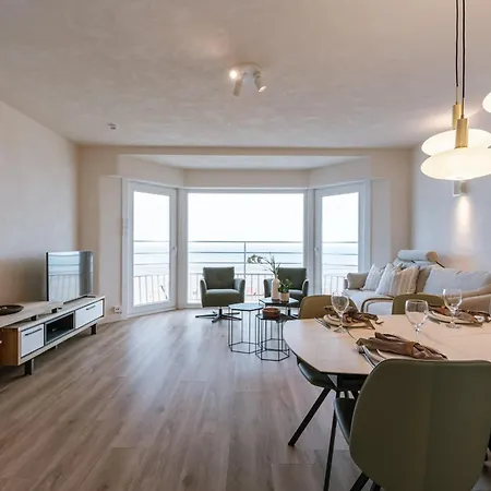 Huswell - With Sea View In