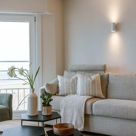 Apartment Huswell - With Sea View In