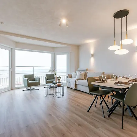 Apartment Huswell - With Sea View In