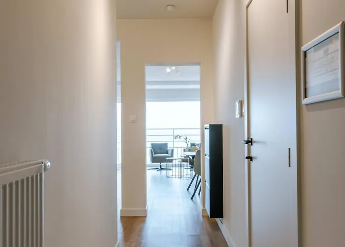 Apartment Casiola - With Sea View In De Panne