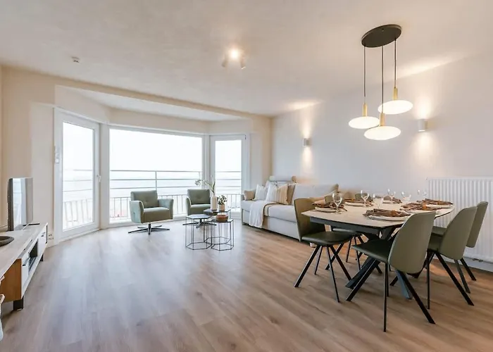 Casiola - With Sea View In * De Panne